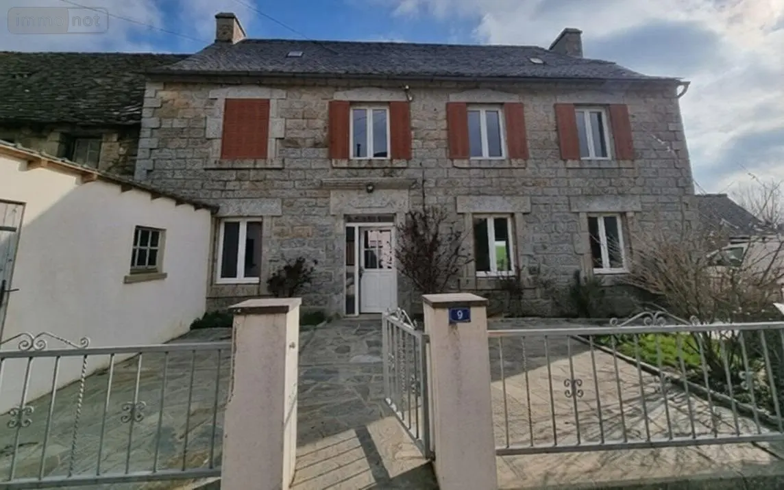 Maison a vendre Chaudes-Aigues 15110 Cantal 15 131 m2 6 pièces 204750 euros 1003081 001