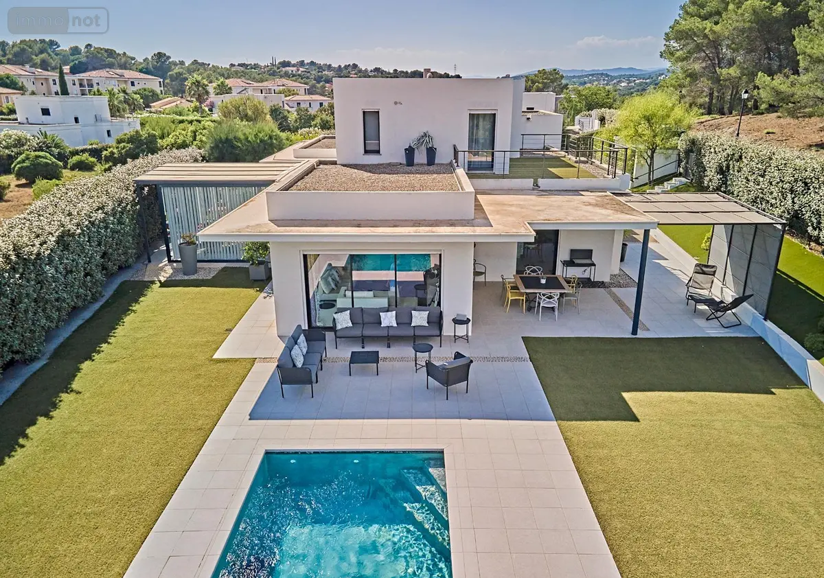 Maison a vendre Saint-Raphaël 83530 Var 83 240 m2 10 pièces 1590000 euros 1000889 001