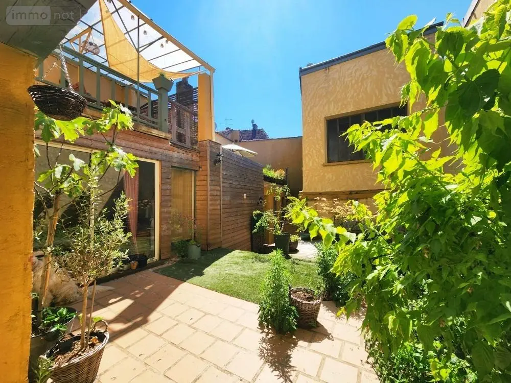 Maison a vendre Saint-Sauveur-en-Puisaye 89520 Yonne 89 210 m2 9 pièces 318000 euros Ref 104 001