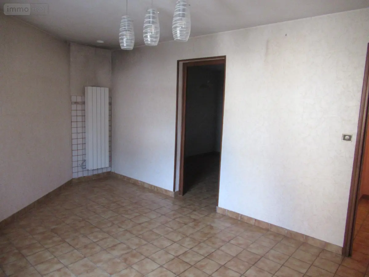 Appartement a vendre Guillestre 05600 Hautes-Alpes 05 30 m2 2 pièces 65000 euros SOUS PROMESSE DE VENTE / VENDU 001
