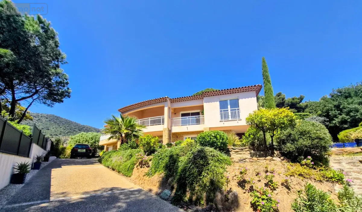 Propriete a vendre Le Lavandou 83980 Var 83 240 m2 8 pièces 2950000 euros villalavandou 001