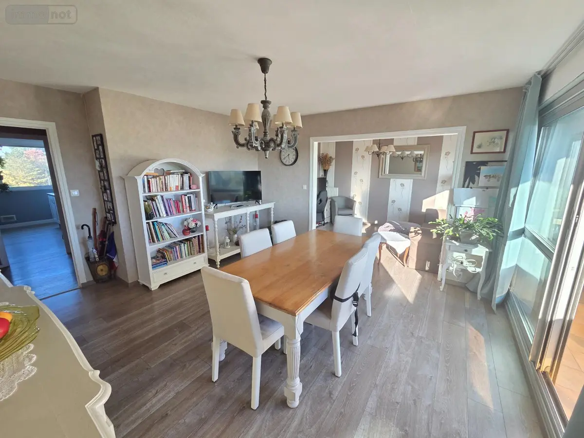 Appartement a vendre Brest 29200 Finistère 29 100 m2 5 pièces 176000 euros 10062026 001