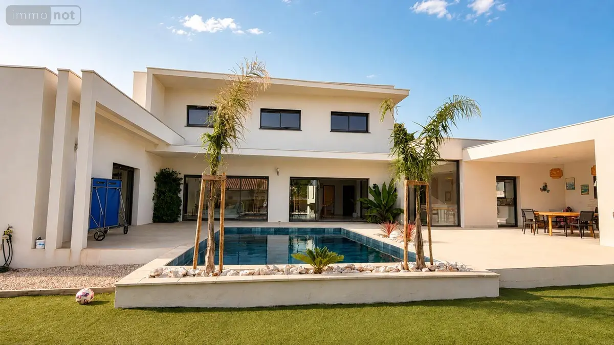 Maison a vendre Saint-Féliu-d'Avall 66170 Pyrénées-Orientales 66 268 m2 7 pièces 790000 euros Villa d'architecte d'exception 268 m² avec piscine. 001