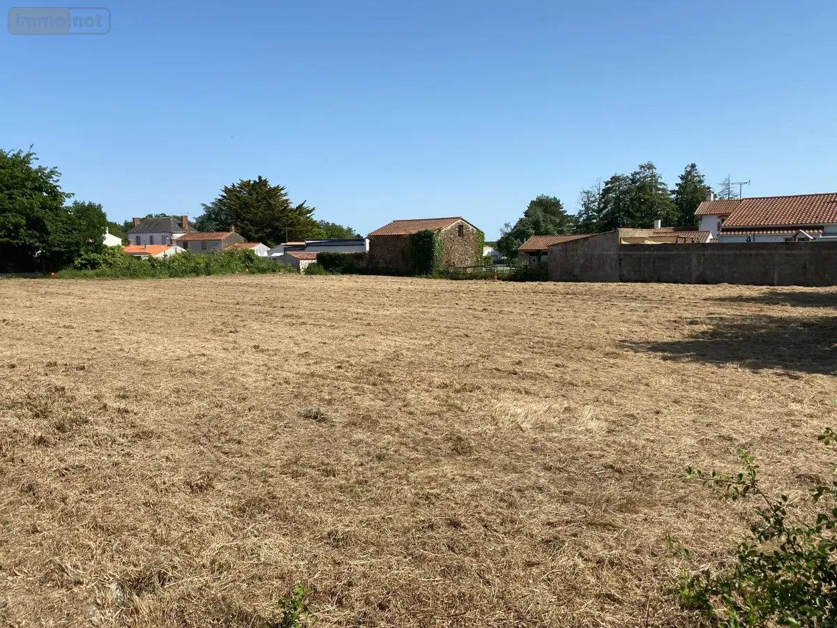 Terrain a batir a vendre La Chapelle-Hermier 85220 Vendée 85 65000 euros 350 001