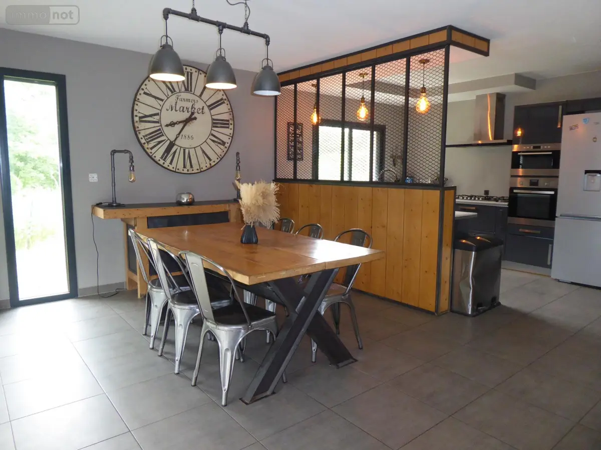Maison a vendre Mesnil-Roc'h 35720 Ille-et-Vilaine 35 166 m2 7 pièces 469800 euros 1869 001