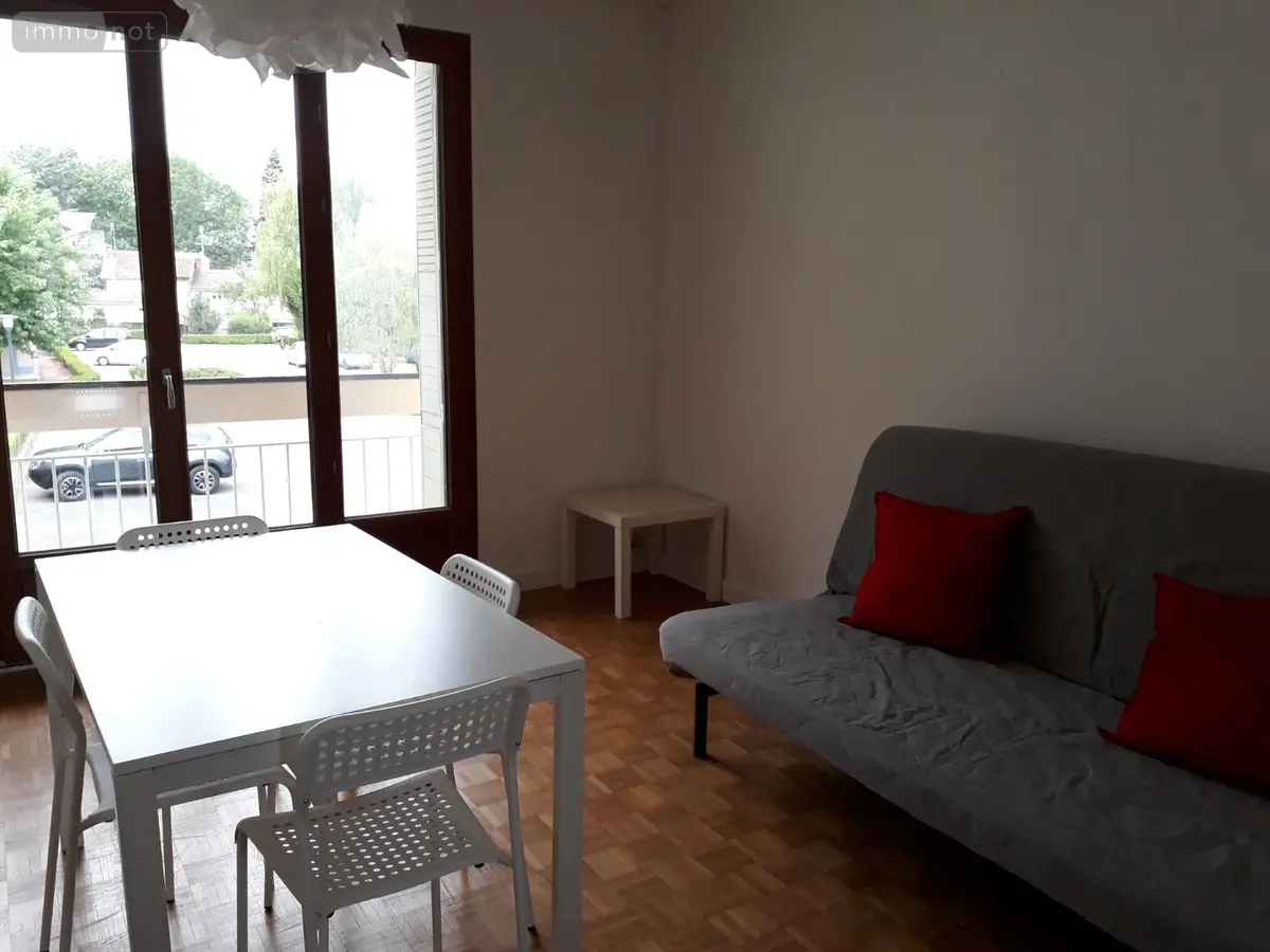 Location appartement Bourg-en-Bresse 01000 Ain 01 39 m2 1 pièce 557 euros Appartement L'Hermitage 001