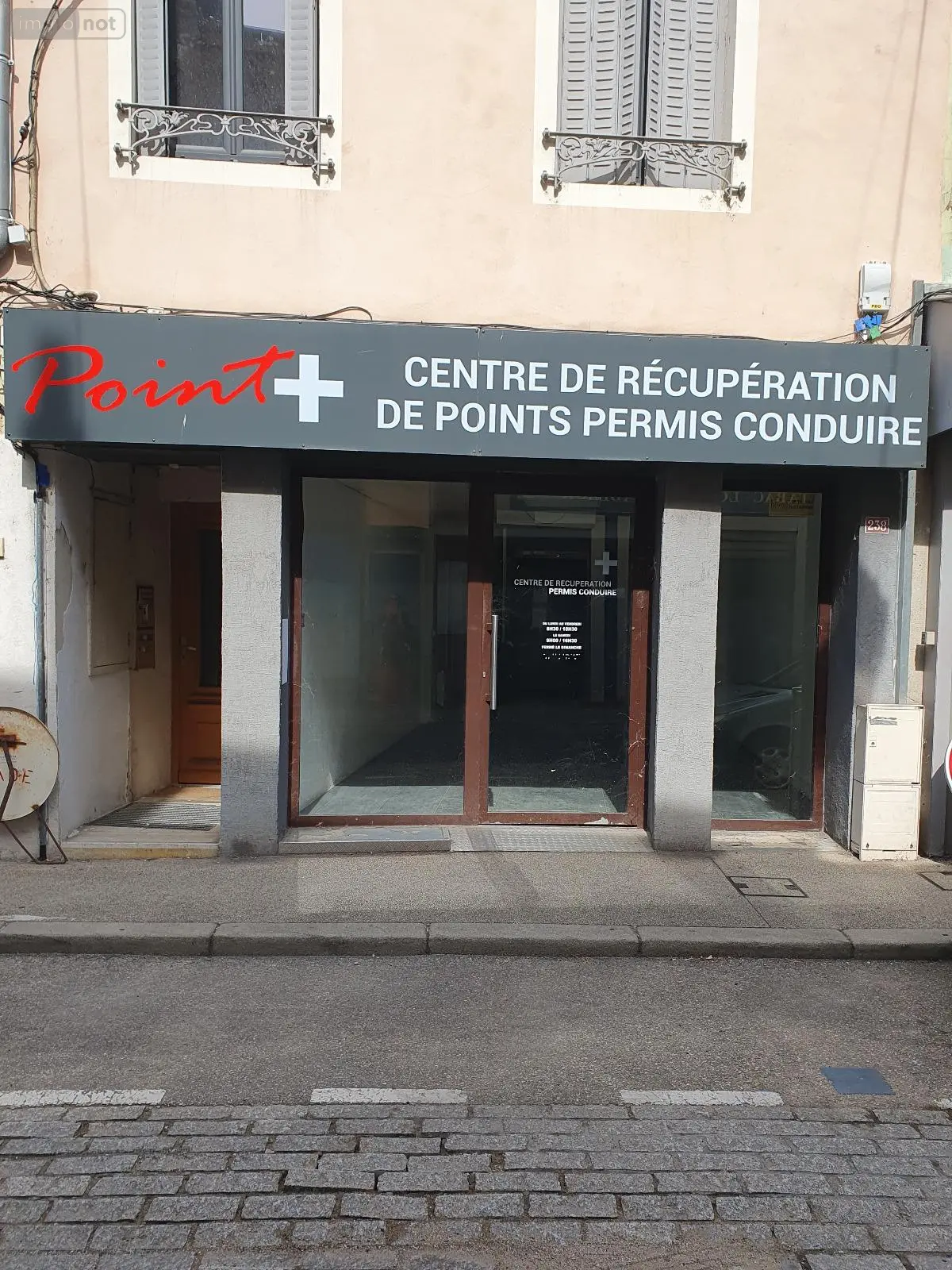 Location fonds et murs commerciaux Montluel 01120 Ain 01 4 pièces 1000 euros location_fonds_ou_murs_commerciaux_com_01262_01120 001