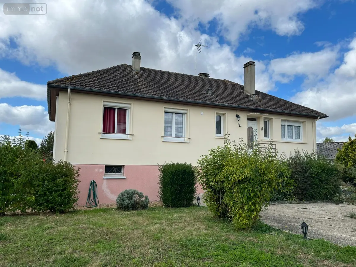 Maison a vendre Le Mêle-sur-Sarthe 61170 Orne 61 98 m2 6 pièces 174075 euros GR 001