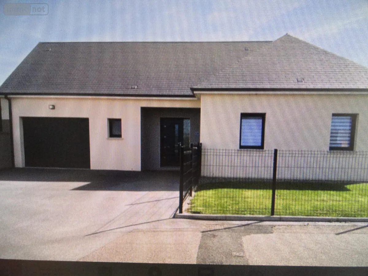 Location maison Le Mêle-sur-Sarthe 61170 Orne 61 129 m2 6 pièces 1000 euros GF 001