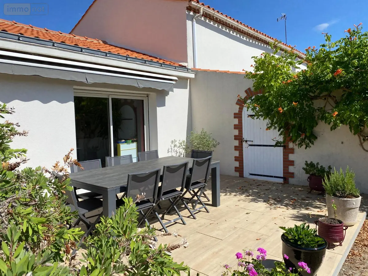 Maison a vendre Venansault 85190 Vendée 85 167 m2 7 pièces 280000 euros maisoncton 001