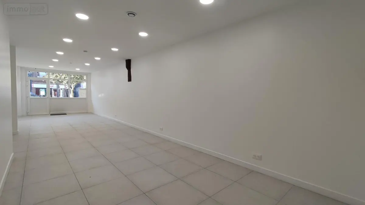 Location fonds et murs commerciaux Saint-André-de-l'Eure 27220 Eure 27 66 m2 2 pièces 996 euros 1018361 001