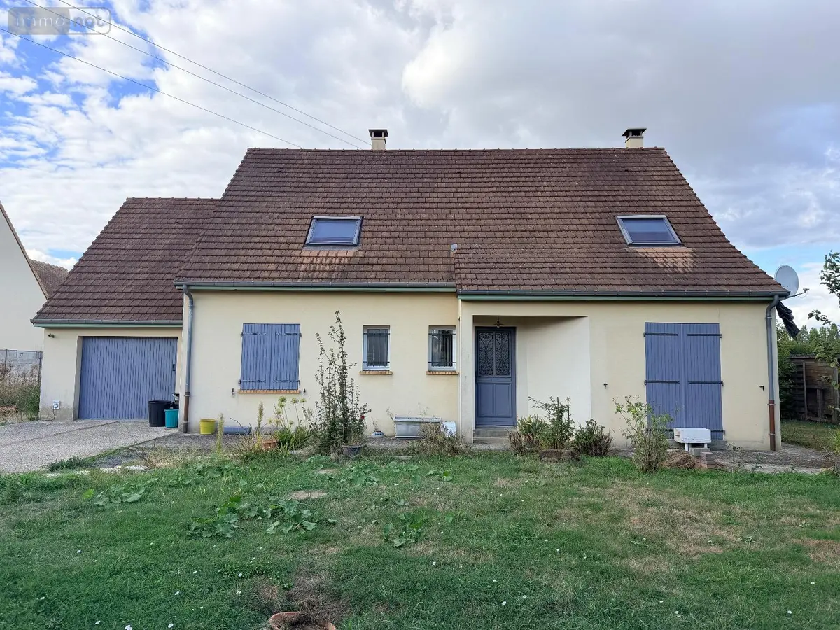 Maison a vendre Yvré-l'Évêque 72530 Sarthe 72 145 m2 5 pièces 325500 euros LMY/MOU 001