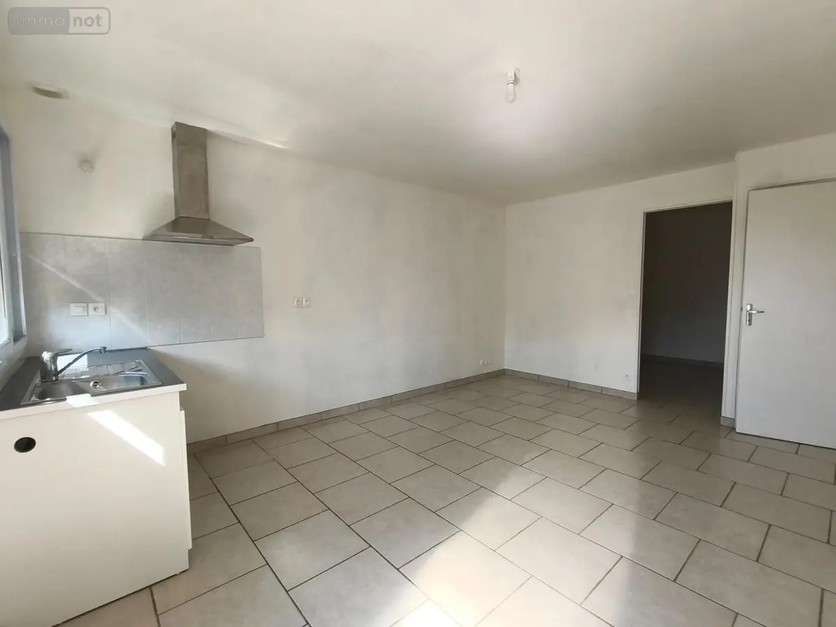 Location maison Saint-André-de-l'Eure 27220 Eure 27 30 m2 2 pièces 550 euros 1018406 001