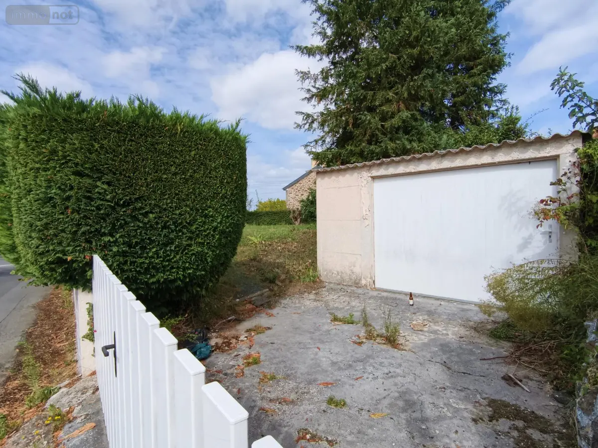 Terrain a batir a vendre Pommerit-le-Vicomte 22200 Côtes-d'Armor 22 32400 euros 00402FR 001