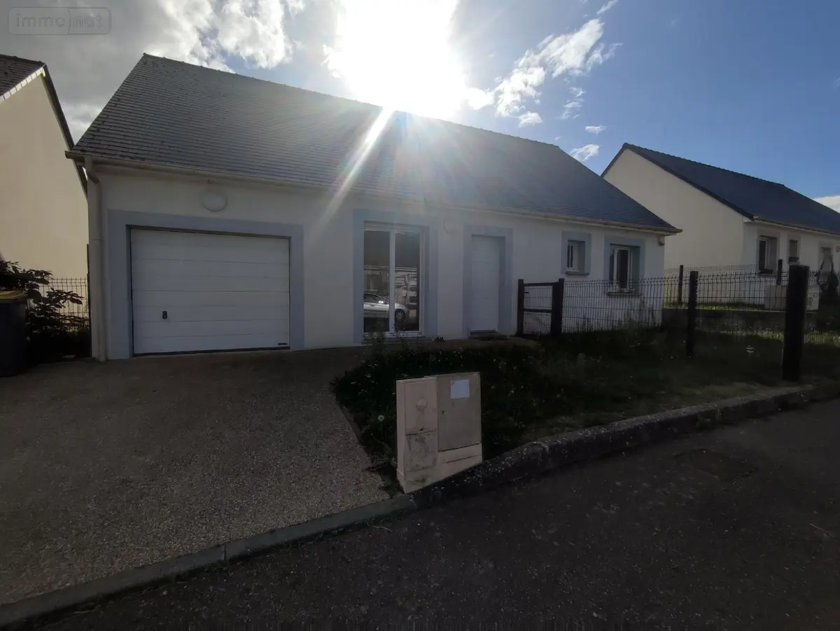 Location maison Grand Bourgtheroulde 27520 Eure 27 84 m2 4 pièces 960 euros 2026L33 001