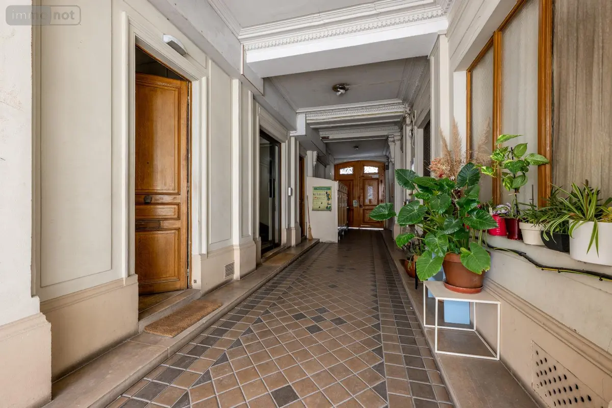 Appartement a vendre Paris 17e Arrondissement 75017 Paris 75 37 m2 2 pièces 286200 euros 2 PIECES CONDAMINE BATIGNOLLES 001