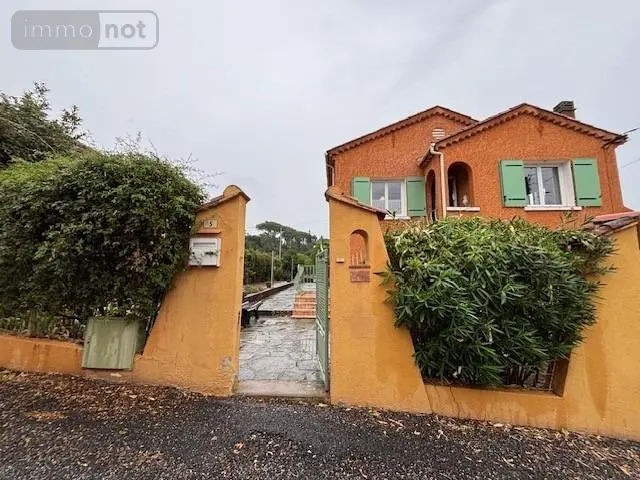 Maison a vendre Pierrefeu-du-Var 83390 Var 83 84 m2 7 pièces 350000 euros PIERREFEU DU VAR (83) 001