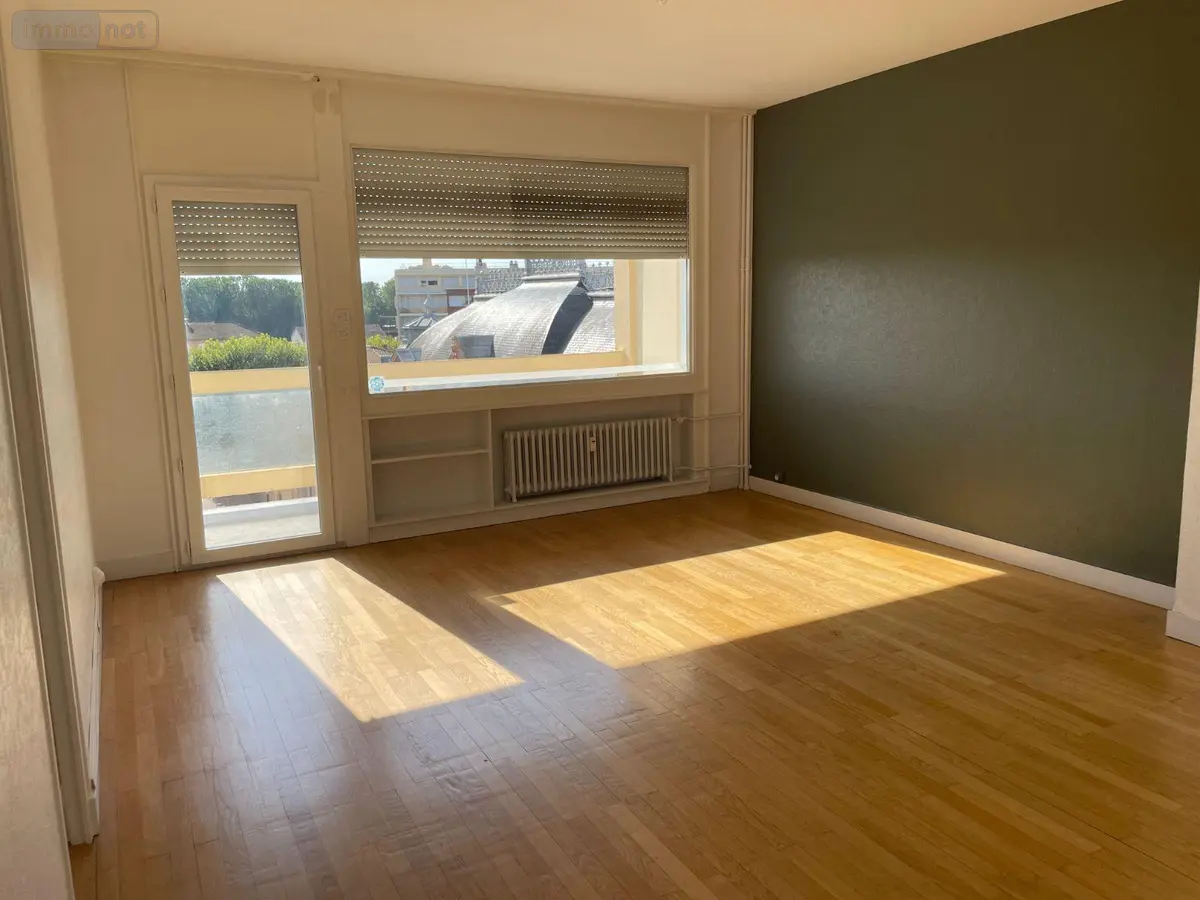Location appartement Mâcon 71000 Saône-et-Loire 71 113 m2 4 pièces 1050 euros 13779/467 001