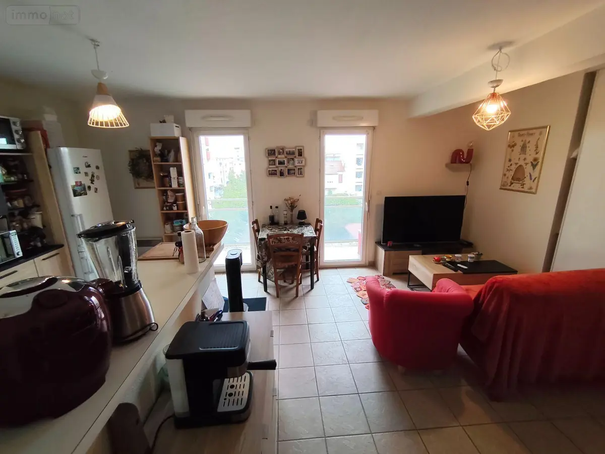 Location appartement Clermont-Ferrand 63000 Puy-de-Dôme 63 40 m2 2 pièces 550 euros 13352/176 001