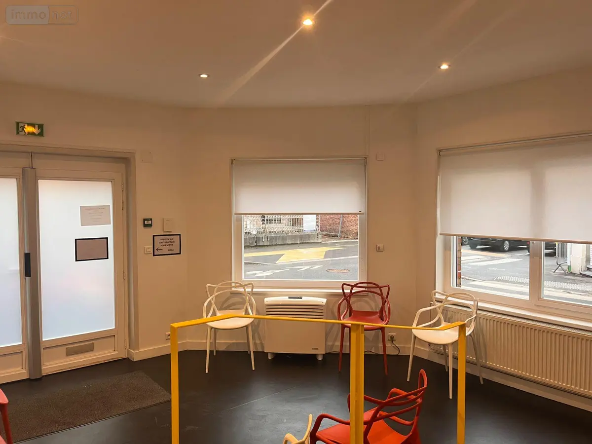 Location fonds et murs commerciaux Bailleul 59270 Nord 59 102 m2 1118 euros 12980/911 001