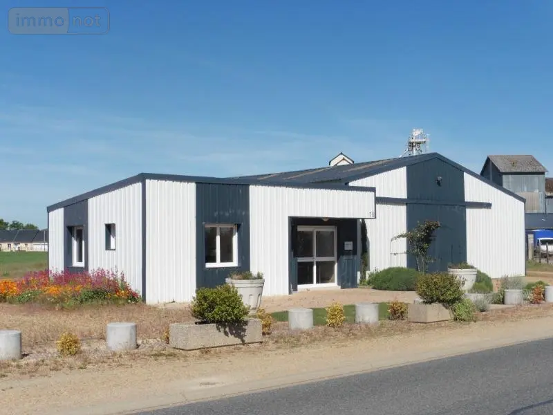 Fonds et murs commerciaux a vendre Noyant-Villages 49390 Maine-et-Loire 49 10 pièces 172425 euros LB/2315 001