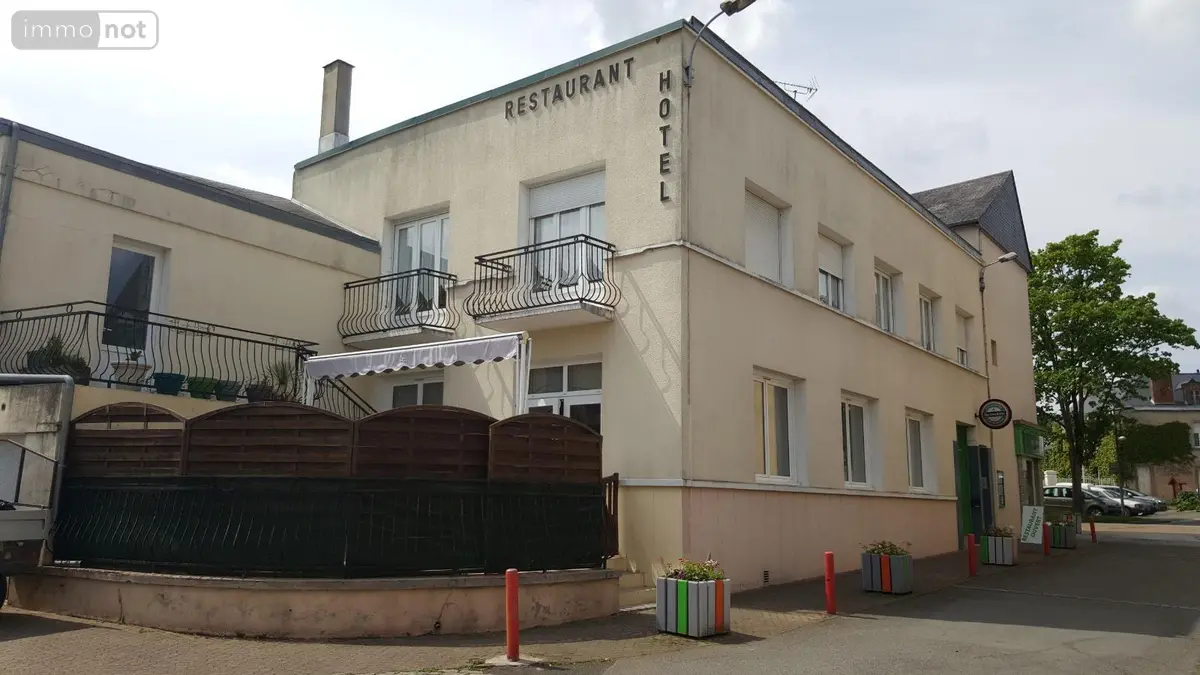 Fonds et murs commerciaux a vendre Villaines-la-Juhel 53700 Mayenne 53 240 m2 14 pièces 167380 euros 2585 001
