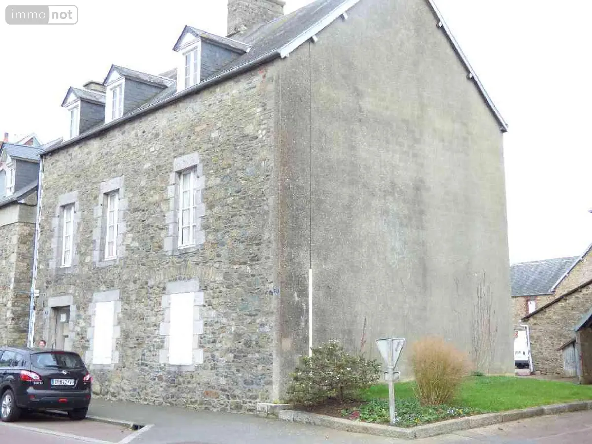 Location fonds et murs commerciaux Saint-Sauveur-Villages 50200 Manche 50 8 pièces 840 euros 50072-LO00754 001