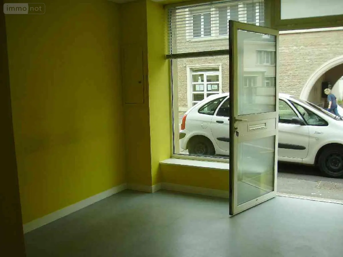 Location fonds et murs commerciaux Périers 50190 Manche 50 45 m2 4 pièces 400 euros 50072-LO00571 001