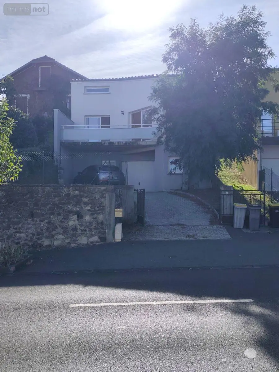 Location maison Clermont-Ferrand 63000 Puy-de-Dôme 63 128 m2 6 pièces 1380 euros 13352/298 001