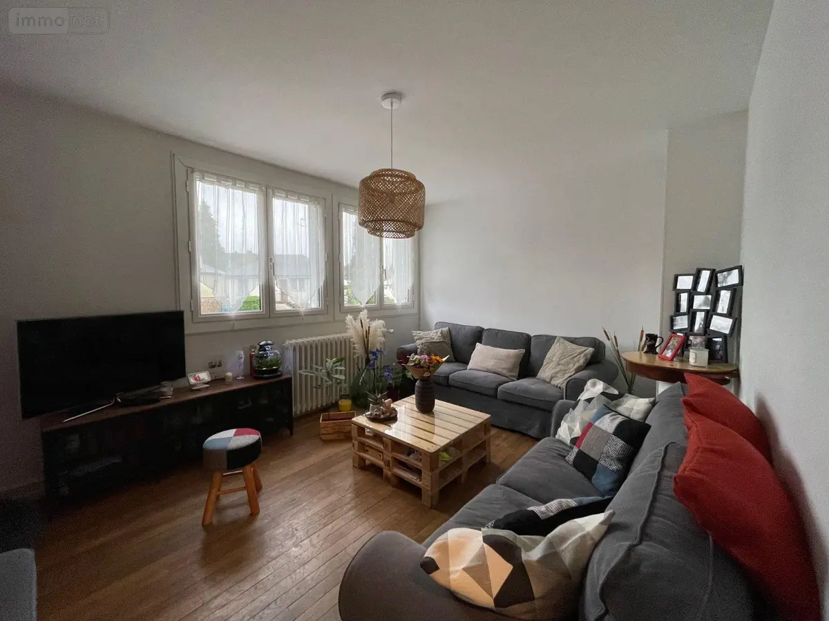 Location maison Neuvic 19160 Corrèze 19 75 m2 3 pièces 595 euros NL 12 001