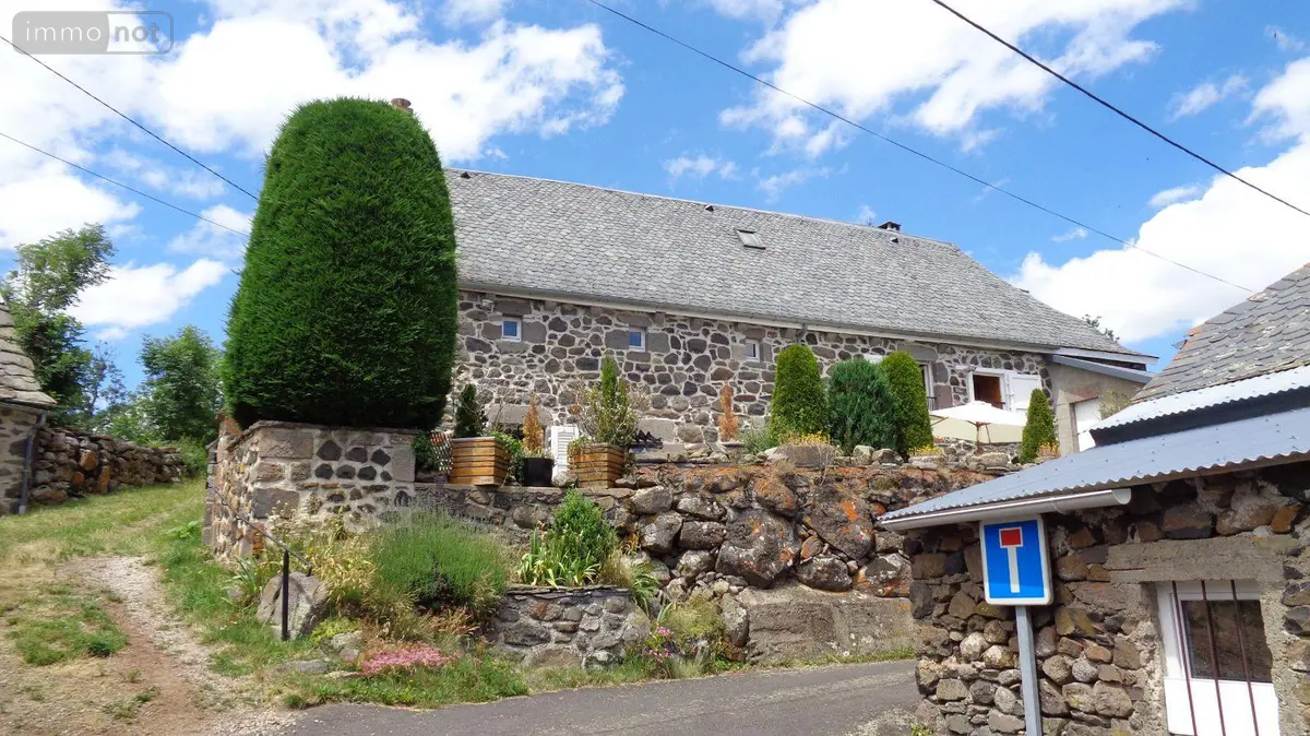 Maison a vendre Laveissenet 15300 Cantal 15 98 m2 3 pièces 190000 euros ES/1918 001