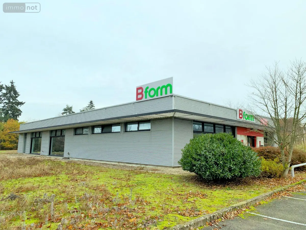 Fonds et murs commerciaux a vendre Châteaudun 28200 Eure-et-Loir 28 607 m2 4 pièces 275000 euros RC/705 001