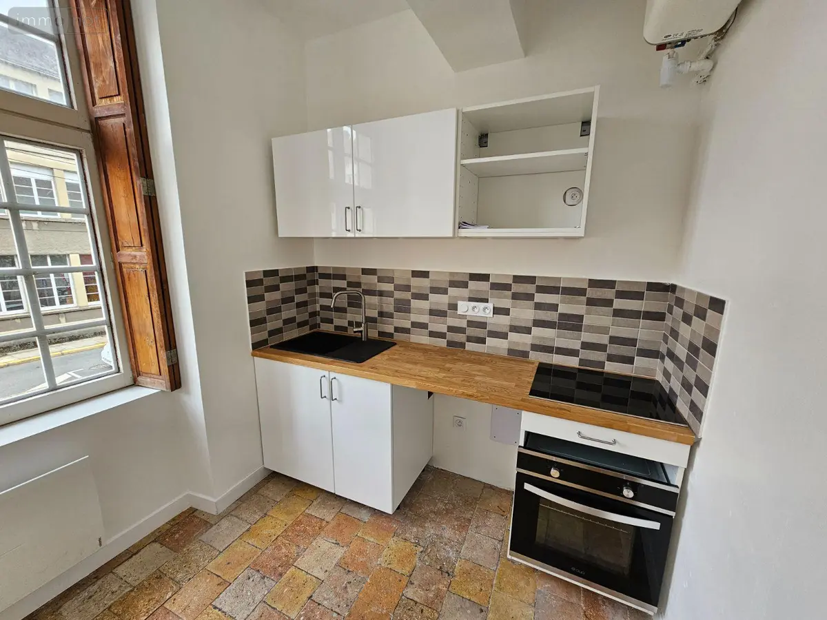 Location appartement Nogent-le-Rotrou 28400 Eure-et-Loir 28 24 m2 1 pièce 410 euros 7 AV 001