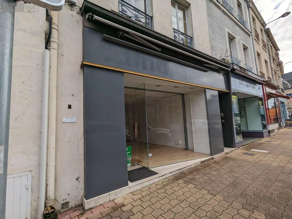Location fonds et murs commerciaux Nogent-le-Rotrou 28400 Eure-et-Loir 28 50 m2 800 euros 12LP 001
