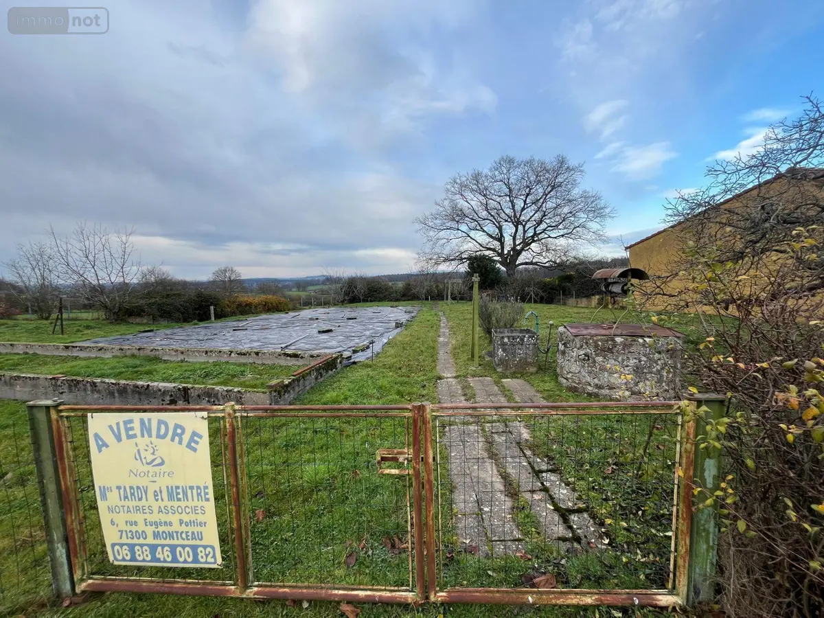 Terrain a batir a vendre Pouilloux 71230 Saône-et-Loire 71 30000 euros 063/1293 001