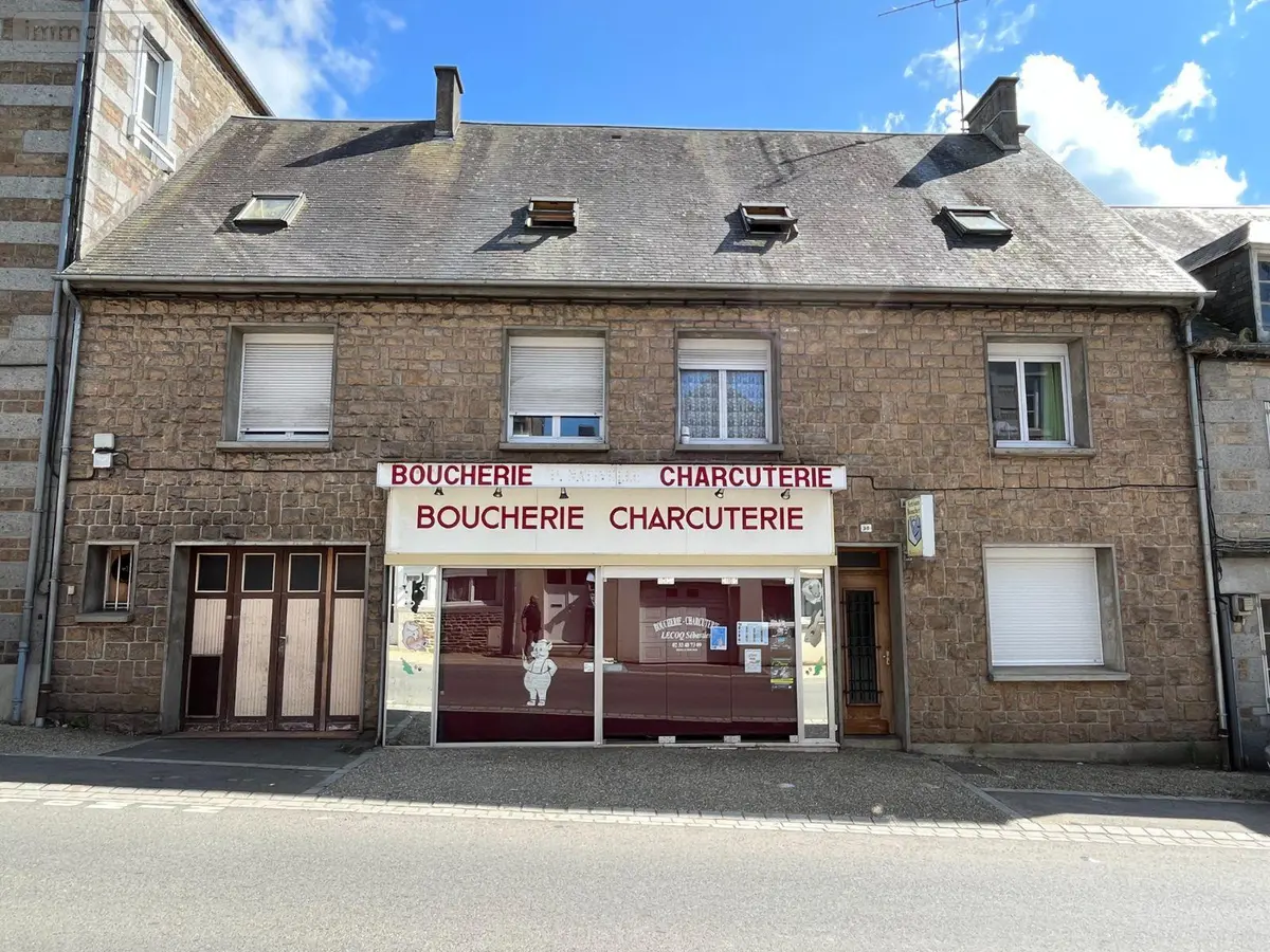 Immeuble de rapport a vendre Brécey 50370 Manche 50 280 m2 436596 euros 12547/225 001