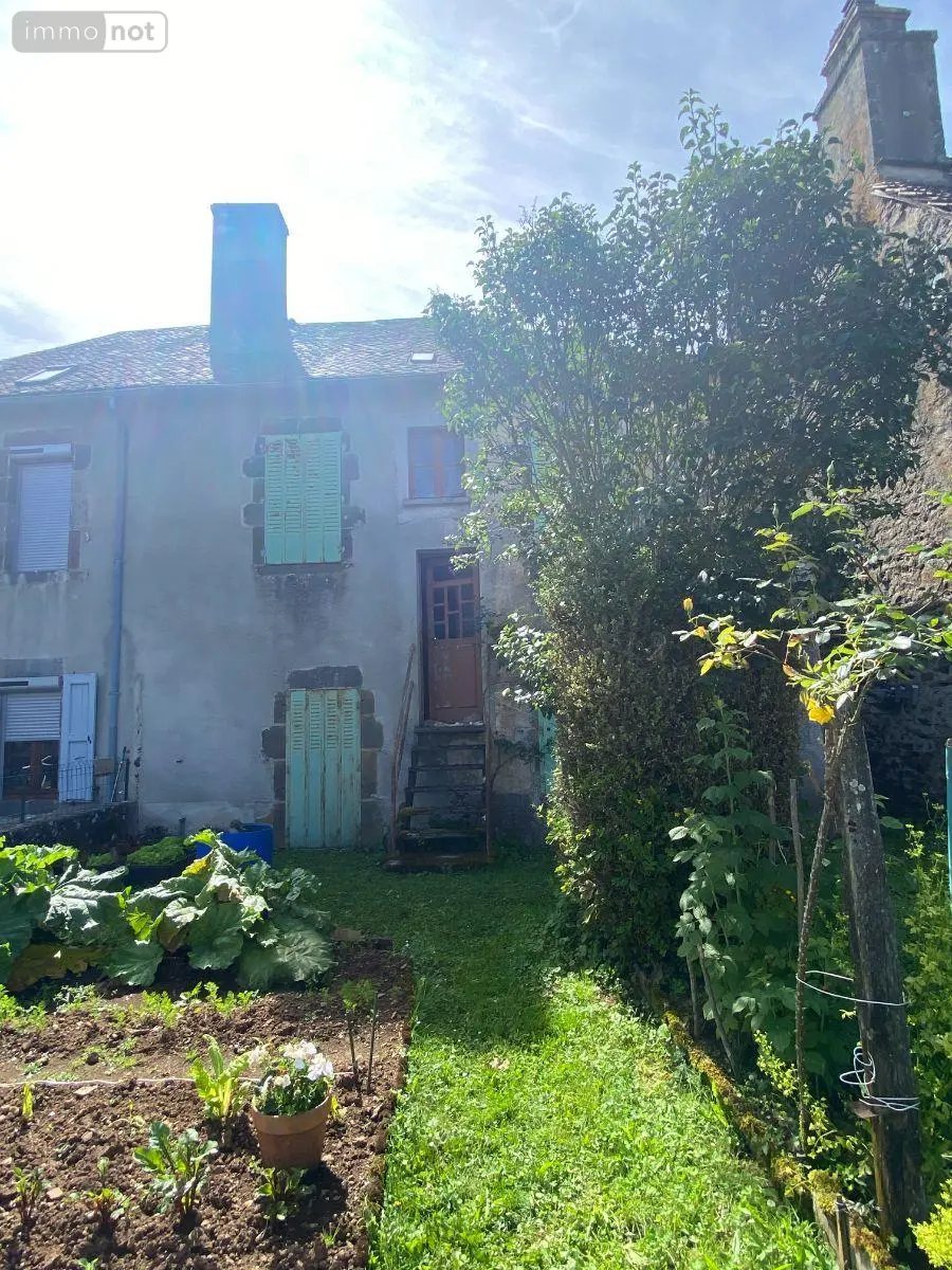Maison a vendre Ally 15700 Cantal 15 100 m2 38600 euros 15060/1156 001