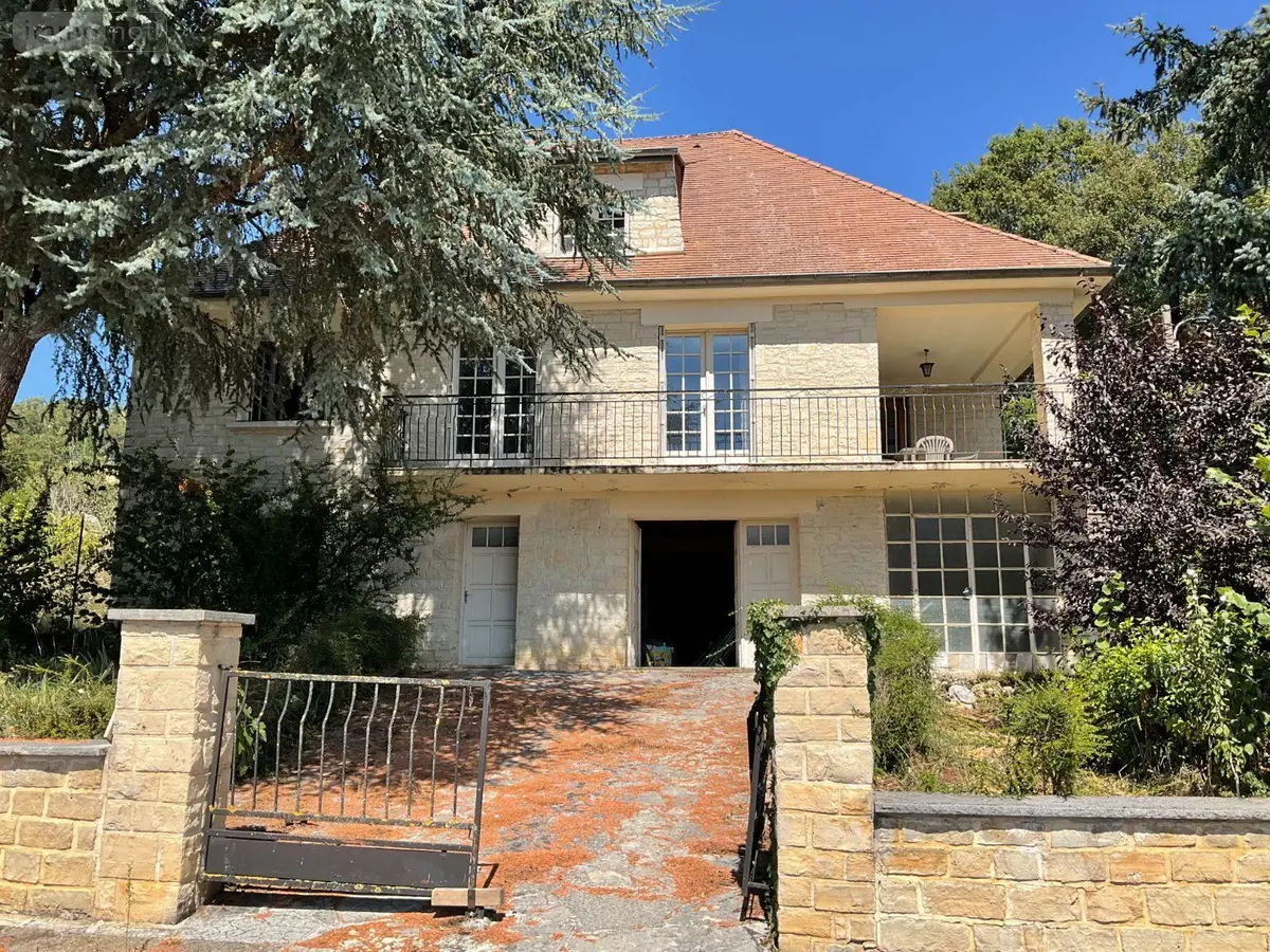Maison a vendre Gourdon 46300 Lot 46 130 m2 6 pièces 173000 euros 46041/393 001