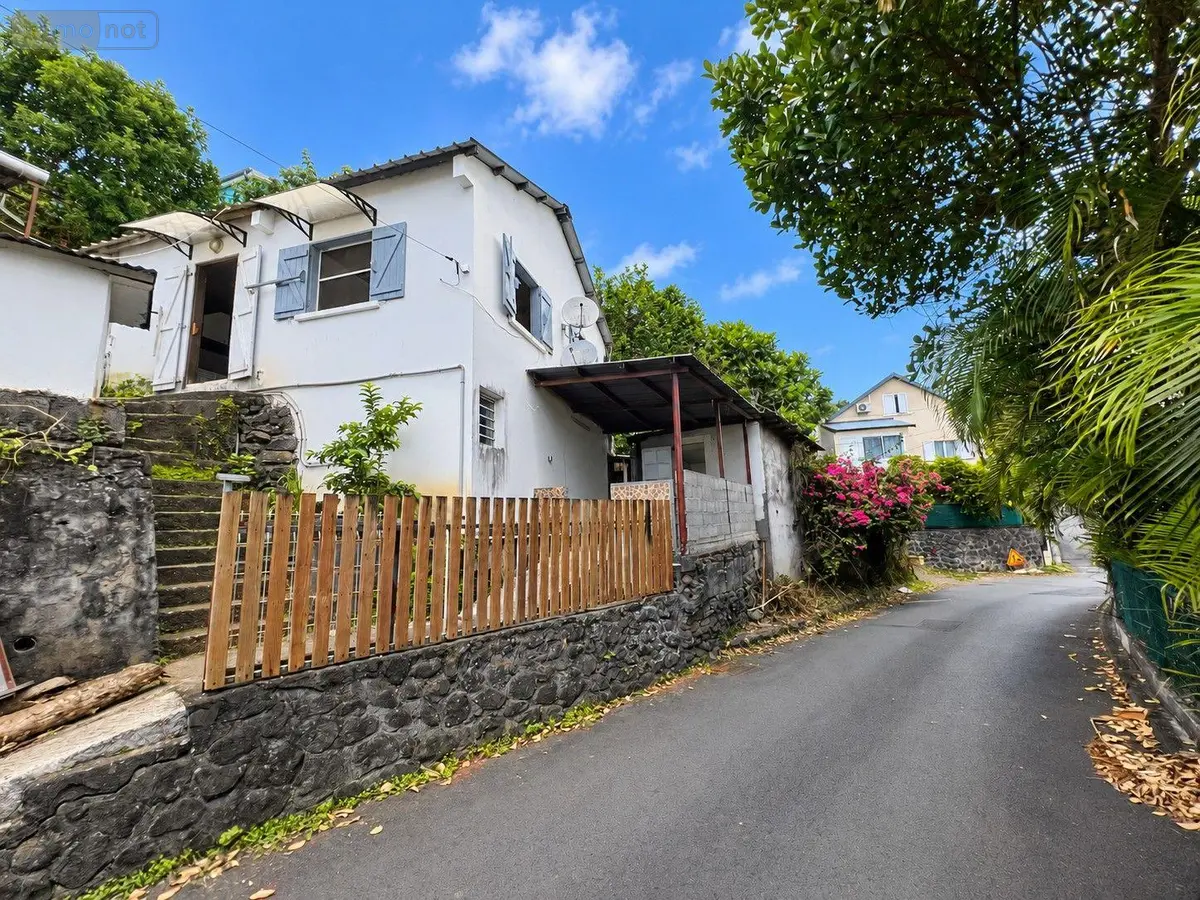 Maison a vendre Sainte-Marie 97438 La Réunion 974 155 m2 8 pièces 212300 euros 97405/79 001