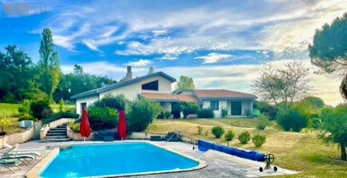 Maison a vendre Casteljaloux 47700 Lot-et-Garonne 47 235 m2 7 pièces 546000 euros 33145/MAIS/1822 001
