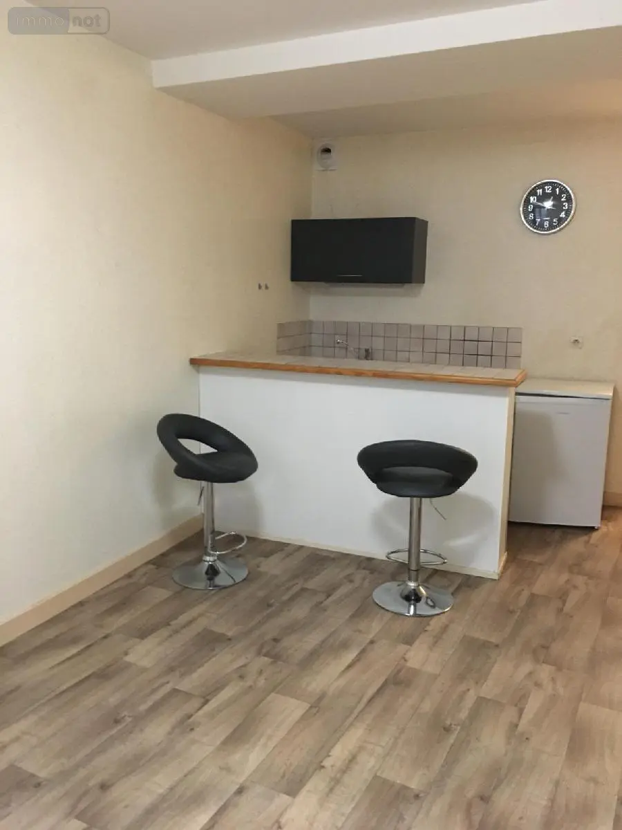 Location appartement Cluny 71250 Saône-et-Loire 71 22 m2 1 pièce 350 euros l800219229 001