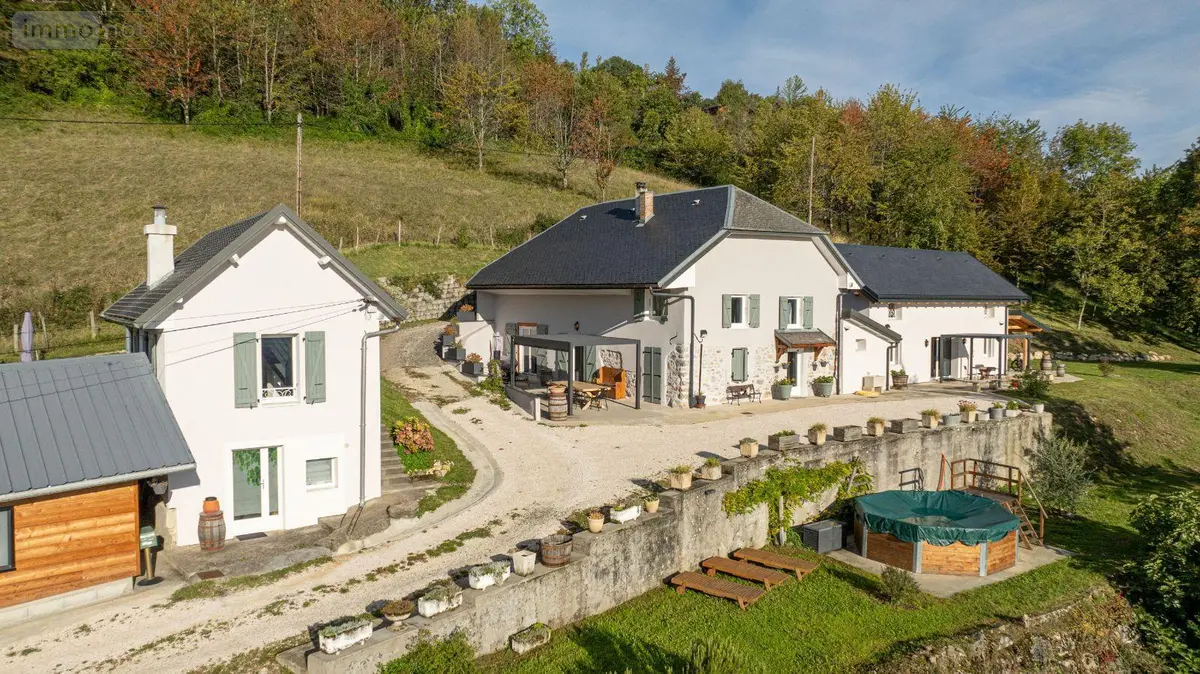 Propriete a vendre Apremont 73190 Savoie 73 230 m2 8 pièces 1090000 euros 73007-55 001