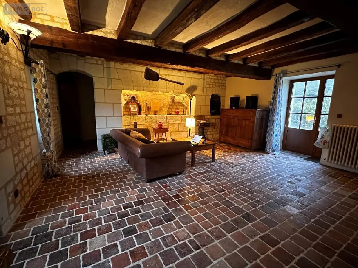 Propriete a vendre Ligré 37500 Indre-et-Loire 37 325 m2 15 pièces 430400 euros 2023/1916 001