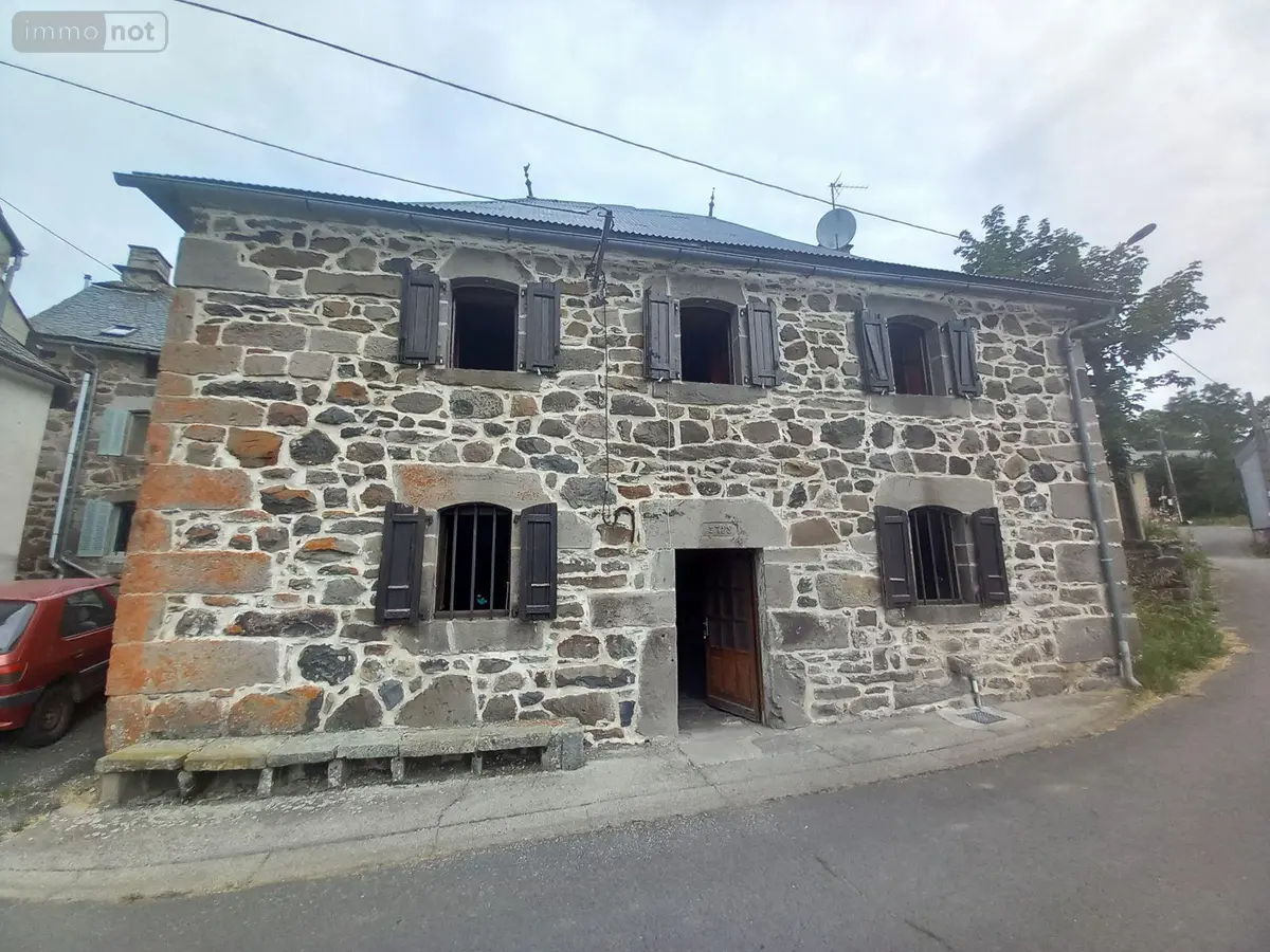 Maison a vendre Lavigerie 15300 Cantal 15 120 m2 4 pièces 95000 euros FG/2244 001