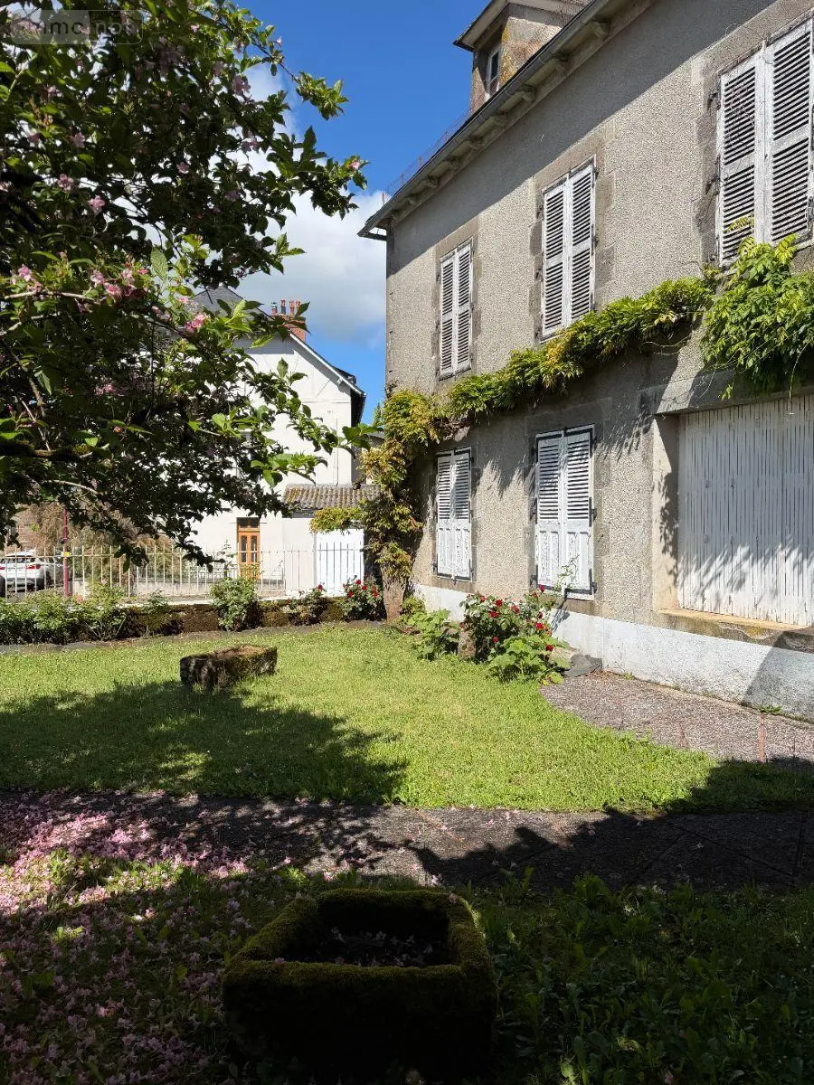 Maison a vendre Ally 15700 Cantal 15 150 m2 7 pièces 185000 euros 15060/1178 001
