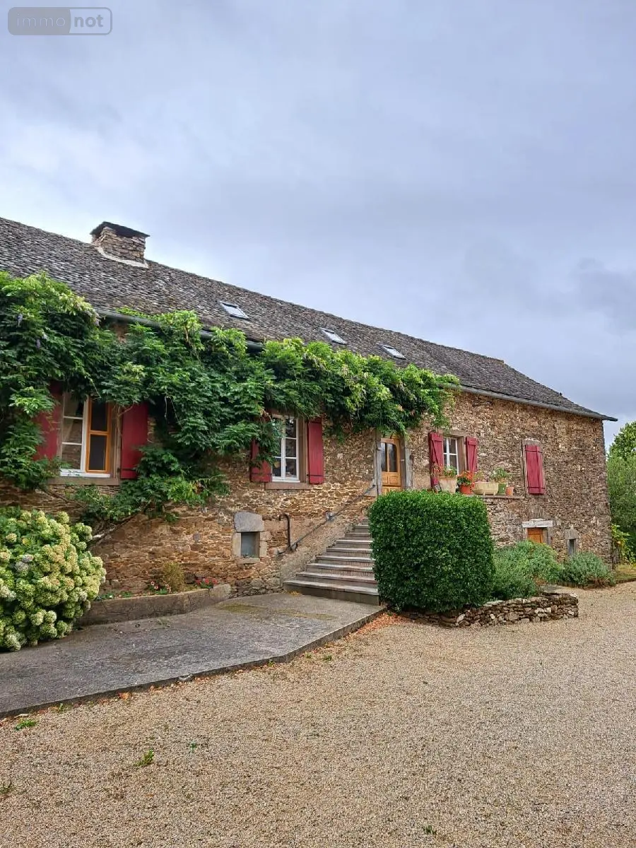 Maison a vendre La Salvetat-Peyralès 12440 Aveyron 12 370 m2 8 pièces 636000 euros 1009385 001