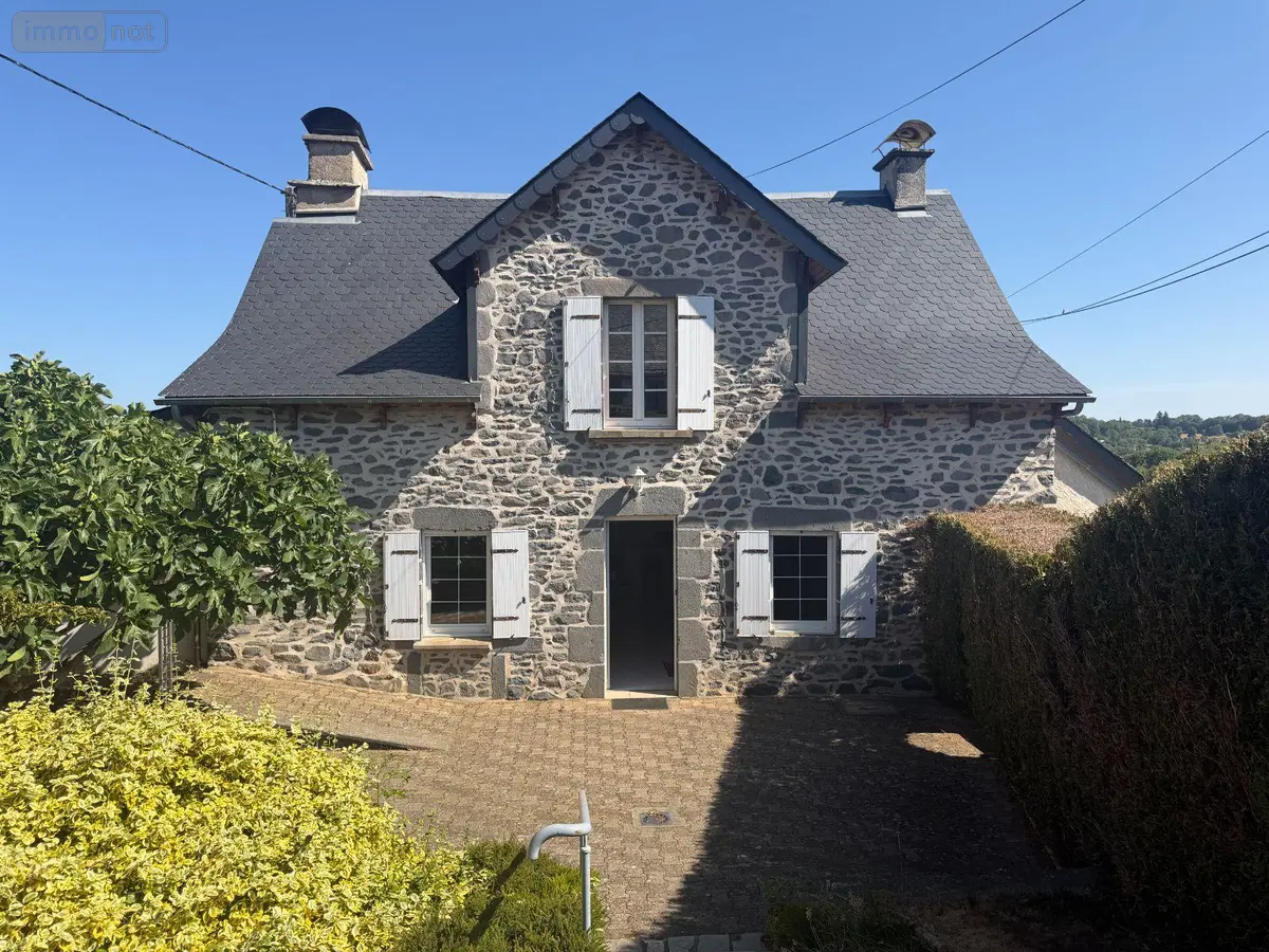 Maison a vendre Mauriac 15200 Cantal 15 85 m2 5 pièces 190800 euros 15060/1186 001
