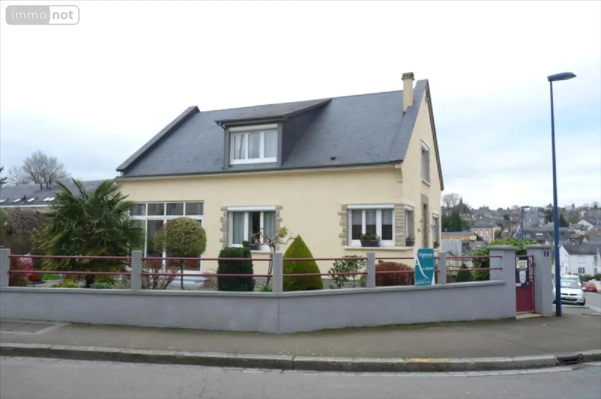 Maison a vendre Mayenne 53100 Mayenne 53 134 m2 6 pièces 239200 euros 53075-FC20 001