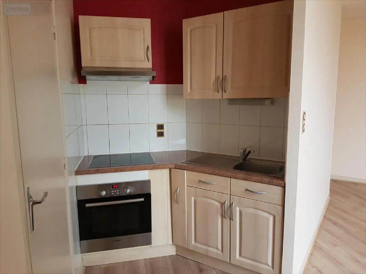 Location appartement Vitré 35500 Ille-et-Vilaine 35 42 m2 2 pièces 498 euros 131/3578 001
