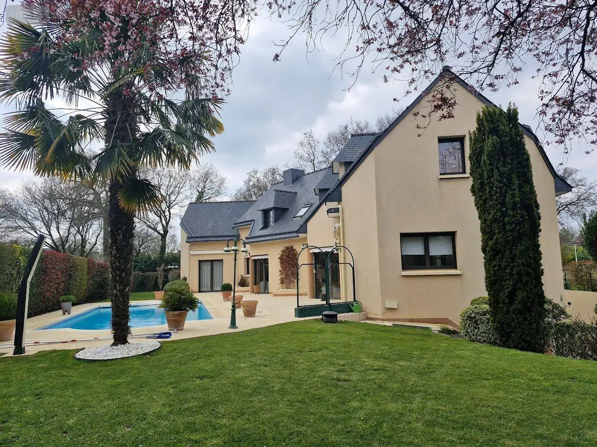 Maison a vendre Saint-Grégoire 35760 Ille-et-Vilaine 35 300 m2 9 pièces 1196000 euros 178-NR 001
